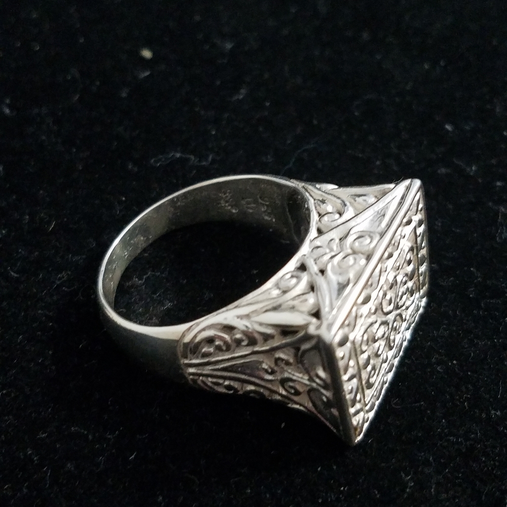 17g Solid Sterling Silver Ring - image 3